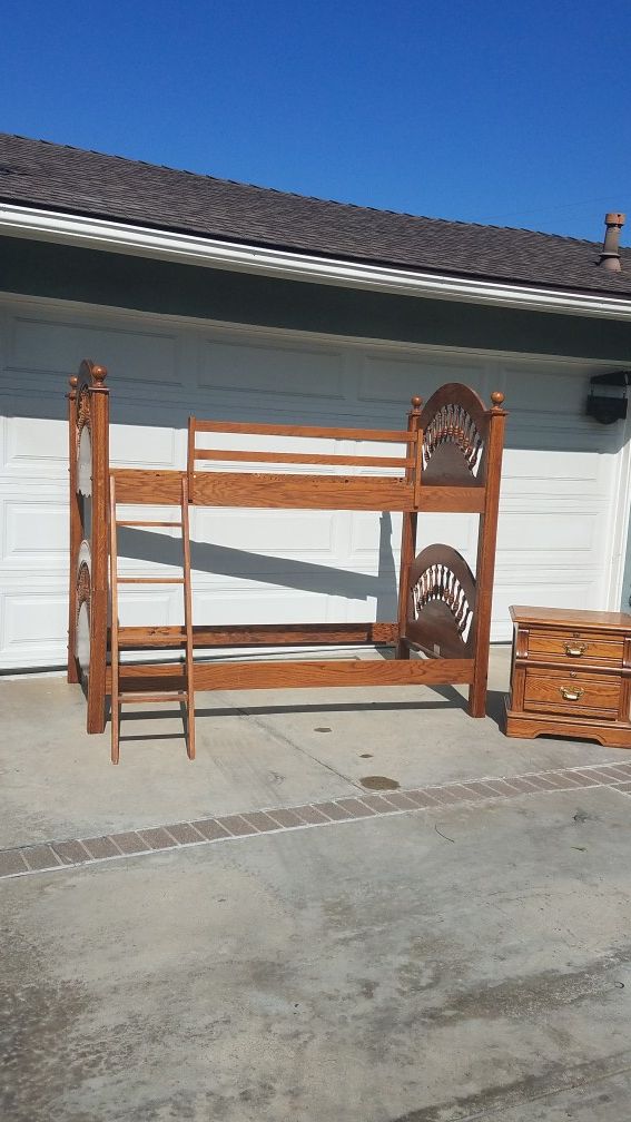 Child Bunk/Twin Bedroom Set