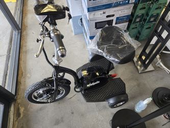 eWheels EW-18 Stand N Ride Scooter with Charger & Battery