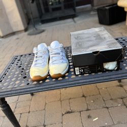 Air Jordan 11 Retro Low