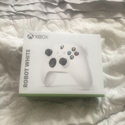 White Xbox Controller 