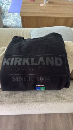 Kirkland Signature crew neck sweater black L/XL
