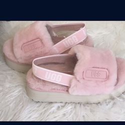 Ugg Platform Slides $100 Size 8 Pick Up Only 