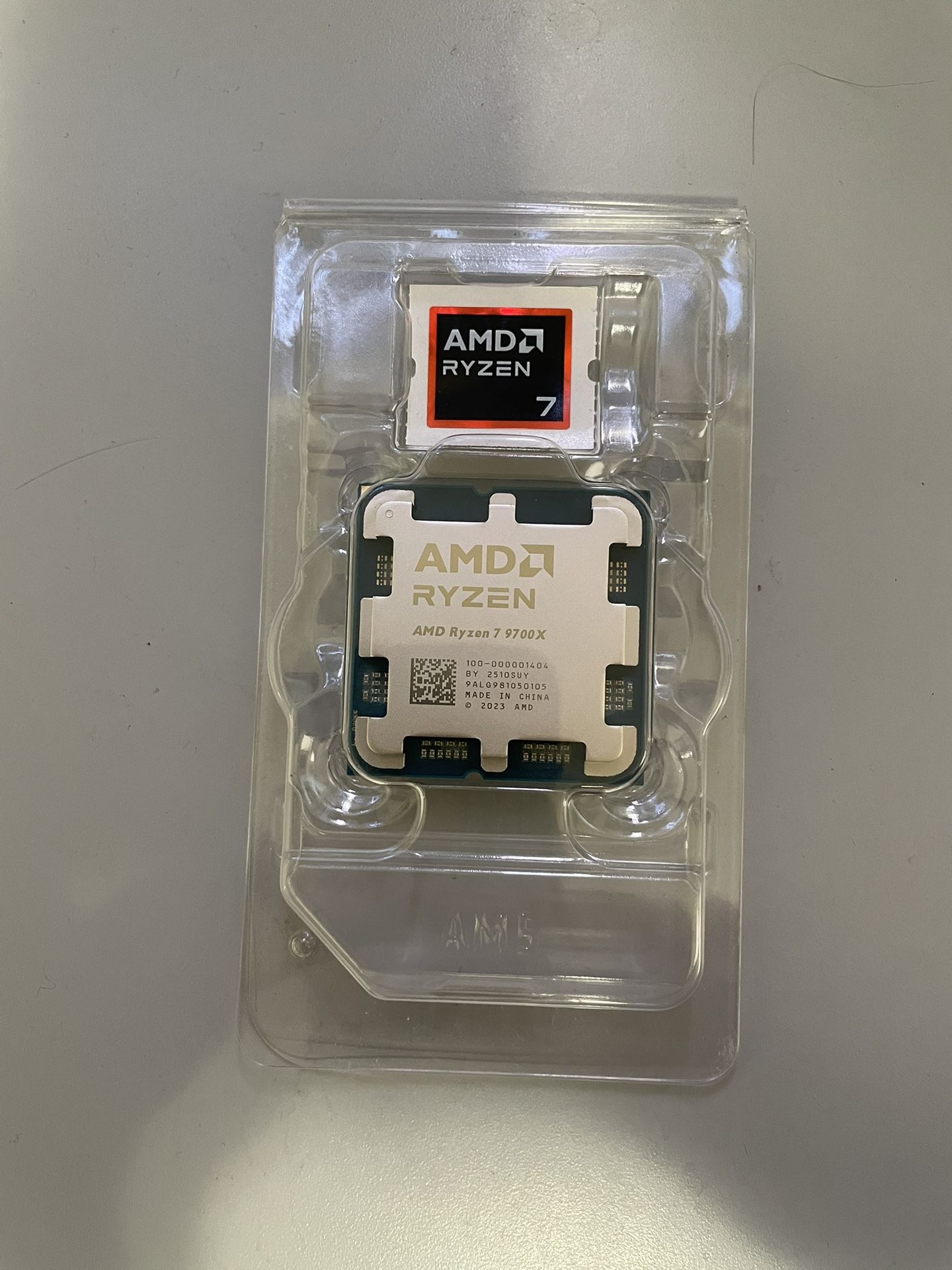 New AMD Ryzen 7 9700X CPU AM5