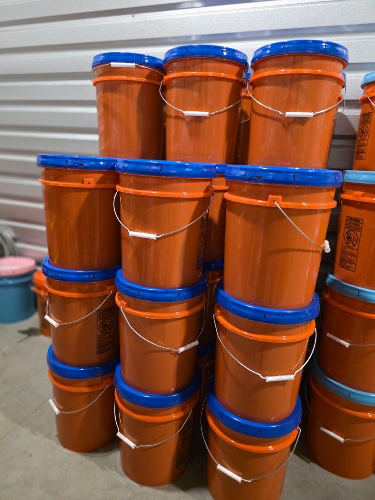 Laundry Detergent Supplies