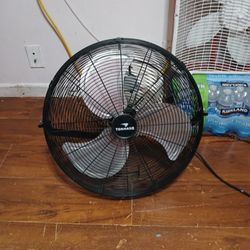 Shop Fan Tornado 