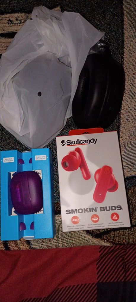 Headphones π§/Earbuds