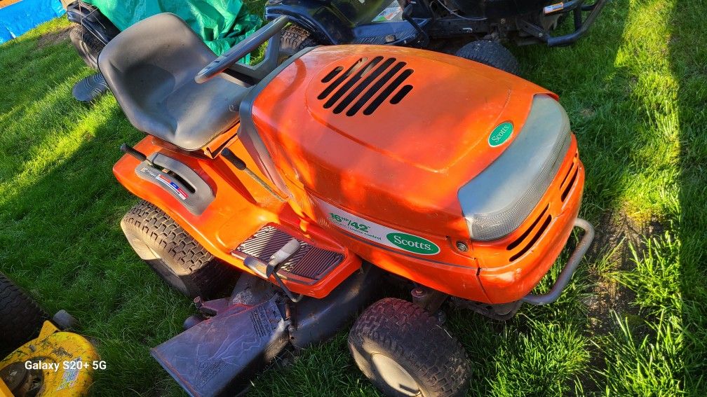 HUGE Scott's Riding Mower 
