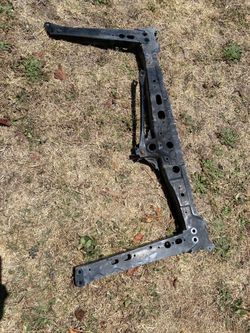 Escuadra frontal soporte OEM 2010-2015 Toyota Prius