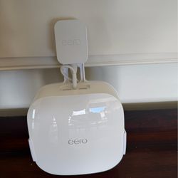 eero Pro 6 Mesh WiFi Router