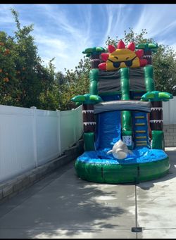Water slide jumper with blower