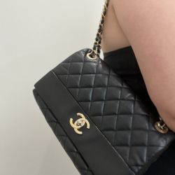 Chanel single flap quilted bag