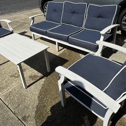 🌞 Outdoor Patio Furniture Sale! Complete Set for $100 or Best Offer!