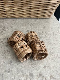 New Hearth and Hand set of 4 napkin holders $6