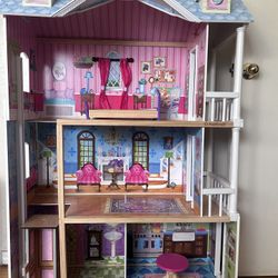 Kidkraft Dollhouse 