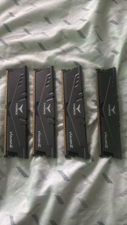 T-Force DDR4 RAM 4X 8GB RAM STICKS