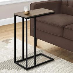 🌺🌺🌺  C-Shaped End Table 🌺🌺🌺