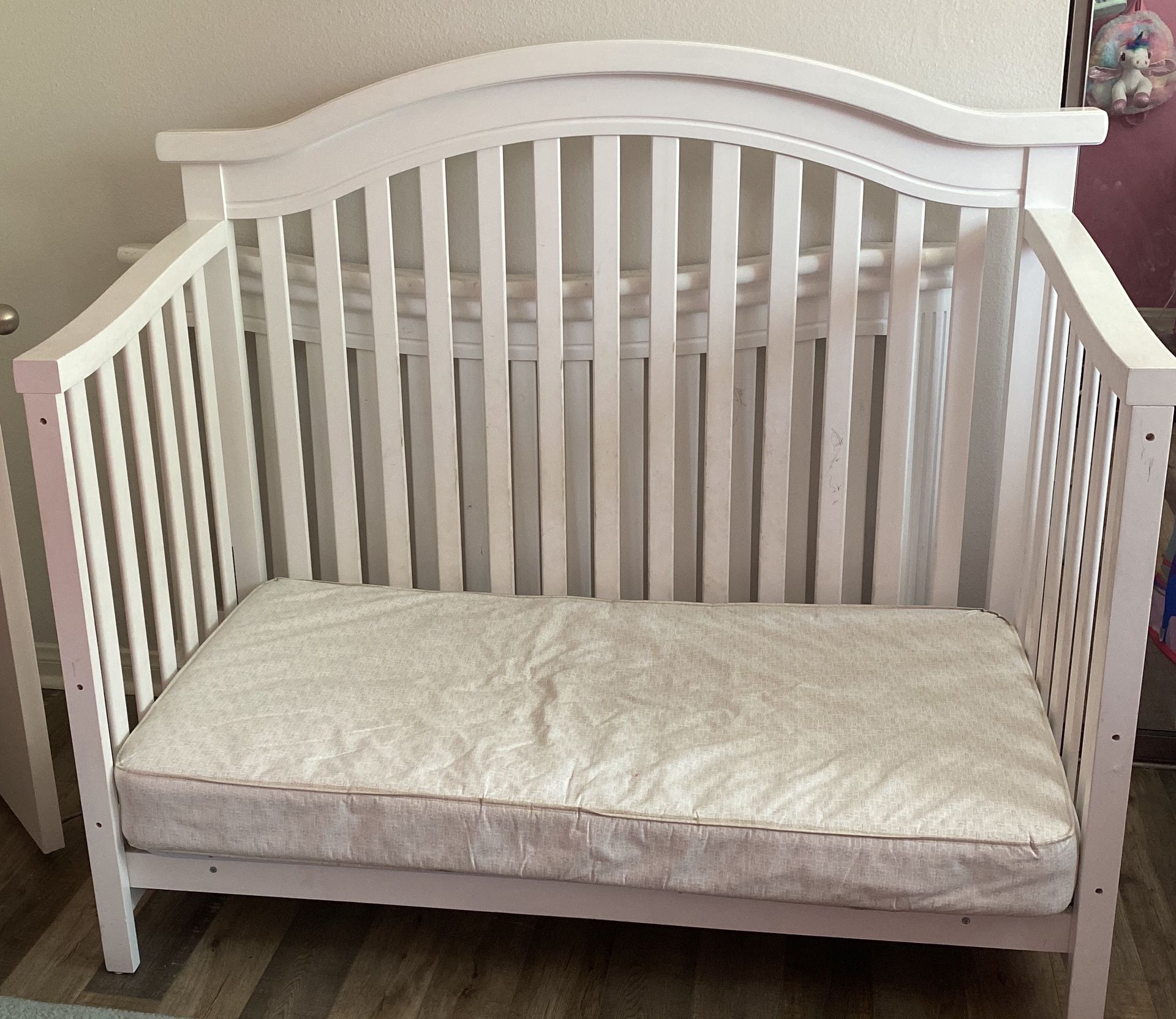 Sorelle Vista Elite 4-in-1 Convertible Crib