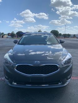 2016 KIA Cadenza