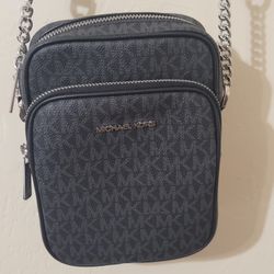 MICHAEL KORS SMALL PURSE 