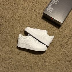 Air Force 1 ‘07 Flyease Triple White (W)