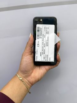 IPHONE SE 2 64GB UNLOCKED