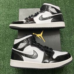 Jordan 1 Mid Carbon Fiber size 12 USED But Clean