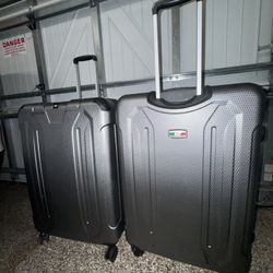 NWOT 2pcs Villagio Italia Large Suitcase Metallic Graphite