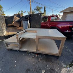 Heavy duty woodworking shop bench on wheels