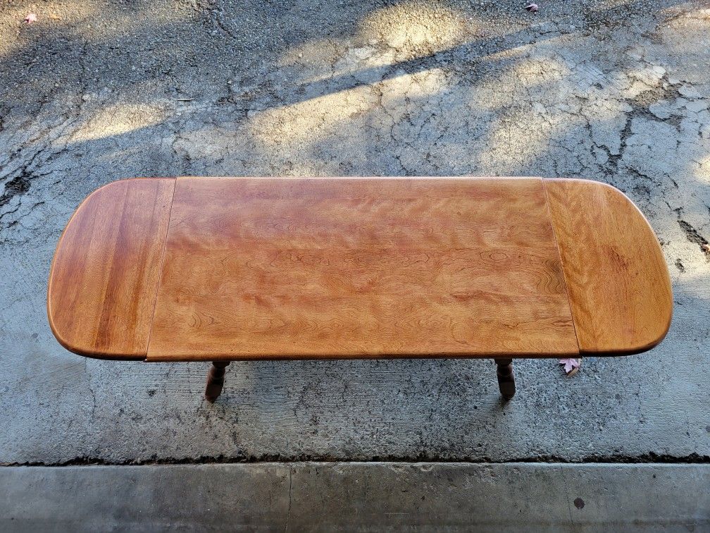 Ethan Allen mid century maple coffee table-Price negotiable