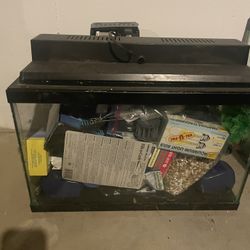 2 Ten Gallon Gallon Fish Tanks (20 Each) 
