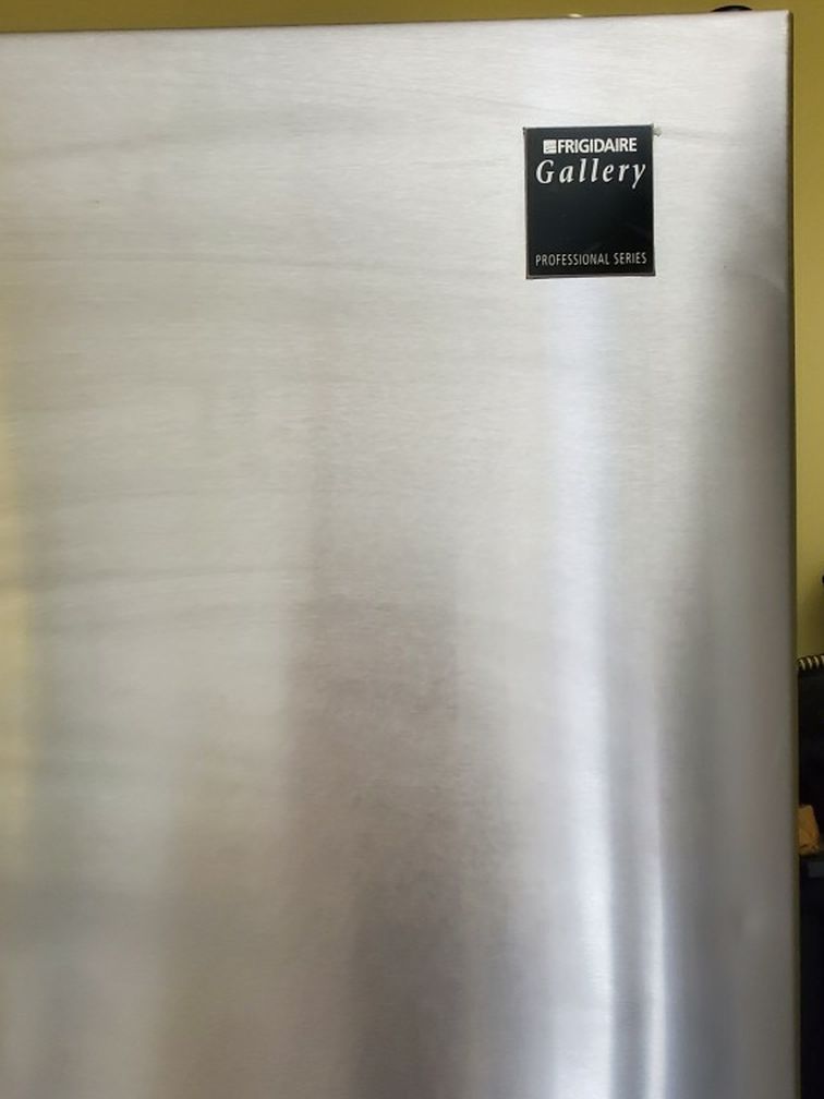 Frigidaire Gallery Pro Series Stainless Steel Refrigerator