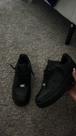 black air force 1’s