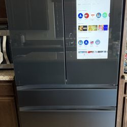 Samsung Refrigerator With Family Hub