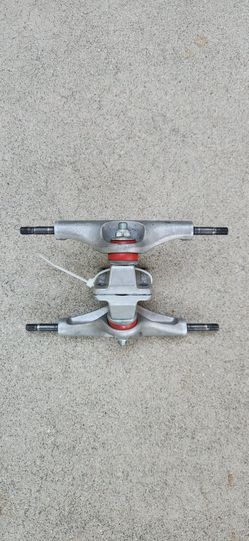 Vintage 90s/Y2K Alien Workshop Skateboard Trucks (Raw Silver)