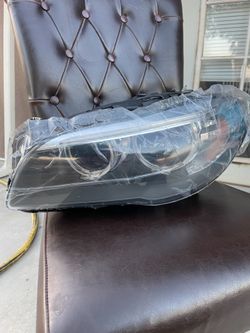 BMW f10 528i driver side headlight assembly OEM 2014/2015