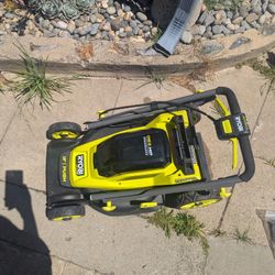 RYOBI 18V ONE+ HP
Brushless 16" Lawn Mower