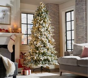 9ft Christmas Tree