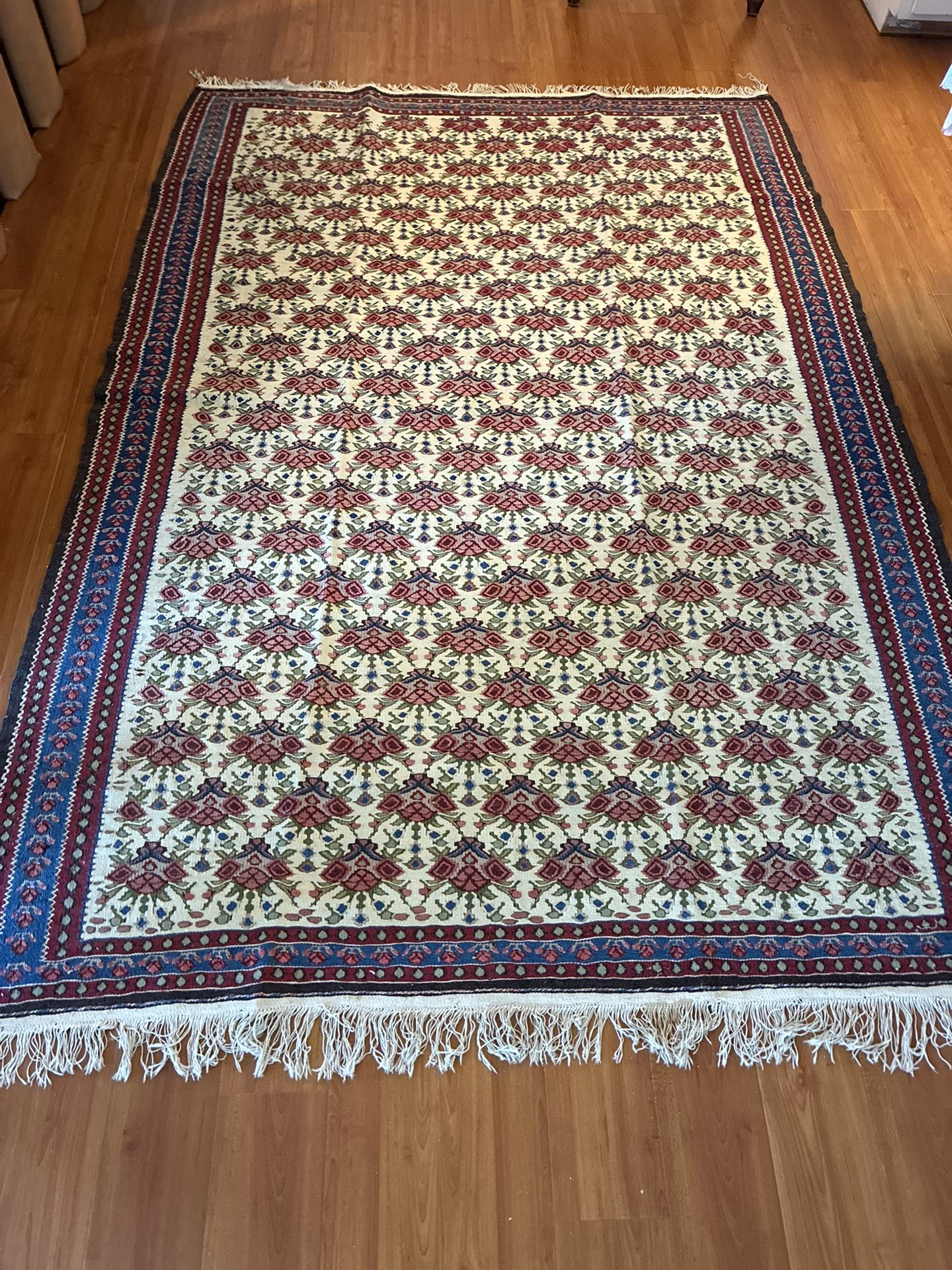 Persian Antique Carpet/kleim