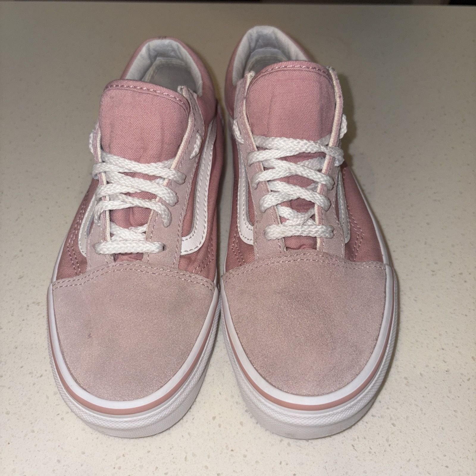 Women’s (6.5) Pink Vans
