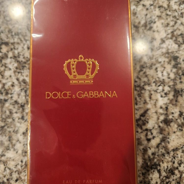 Dolce And Gabbana Q