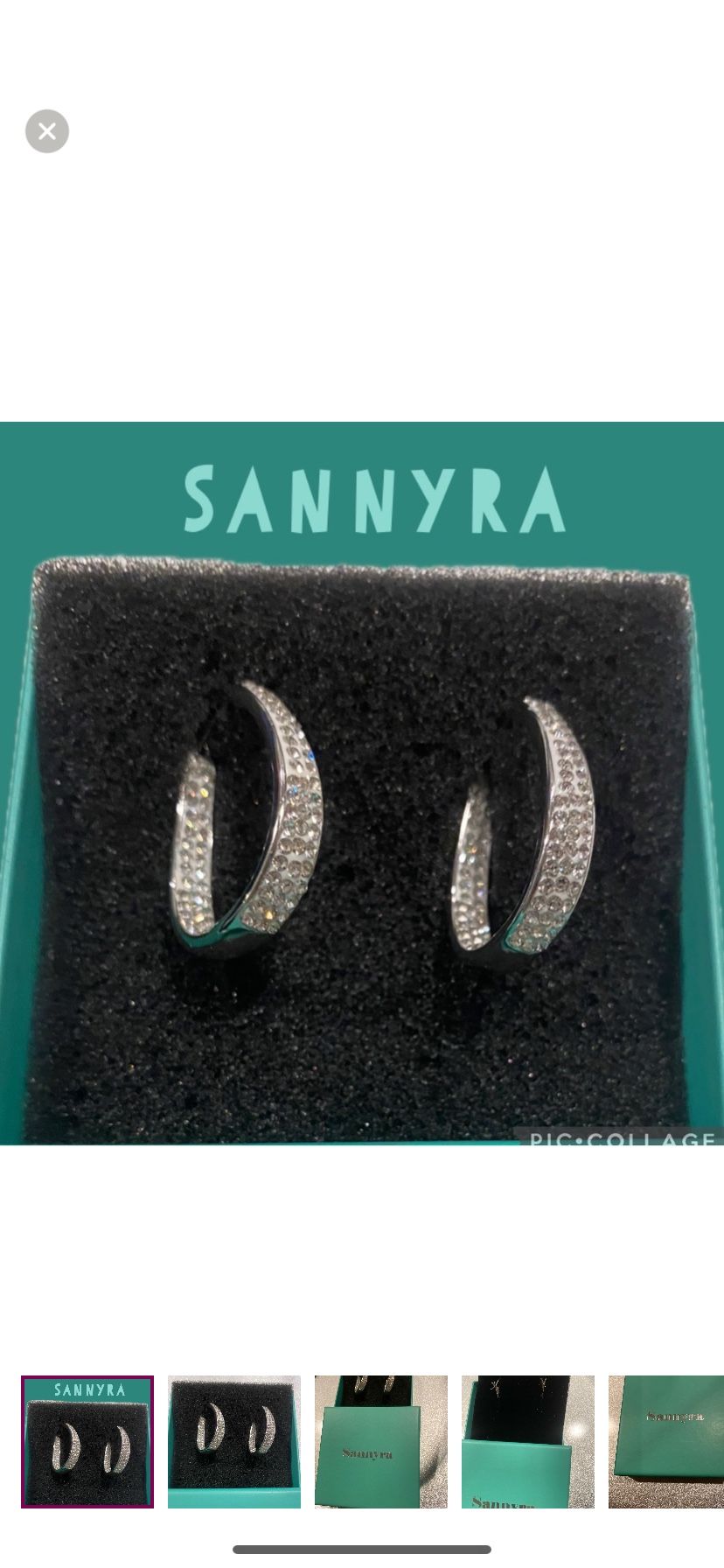 New In Box Sannyra Earings