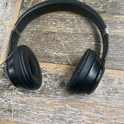 Beats Solo 4 With Apple Warranty Until Nov 2025 $100