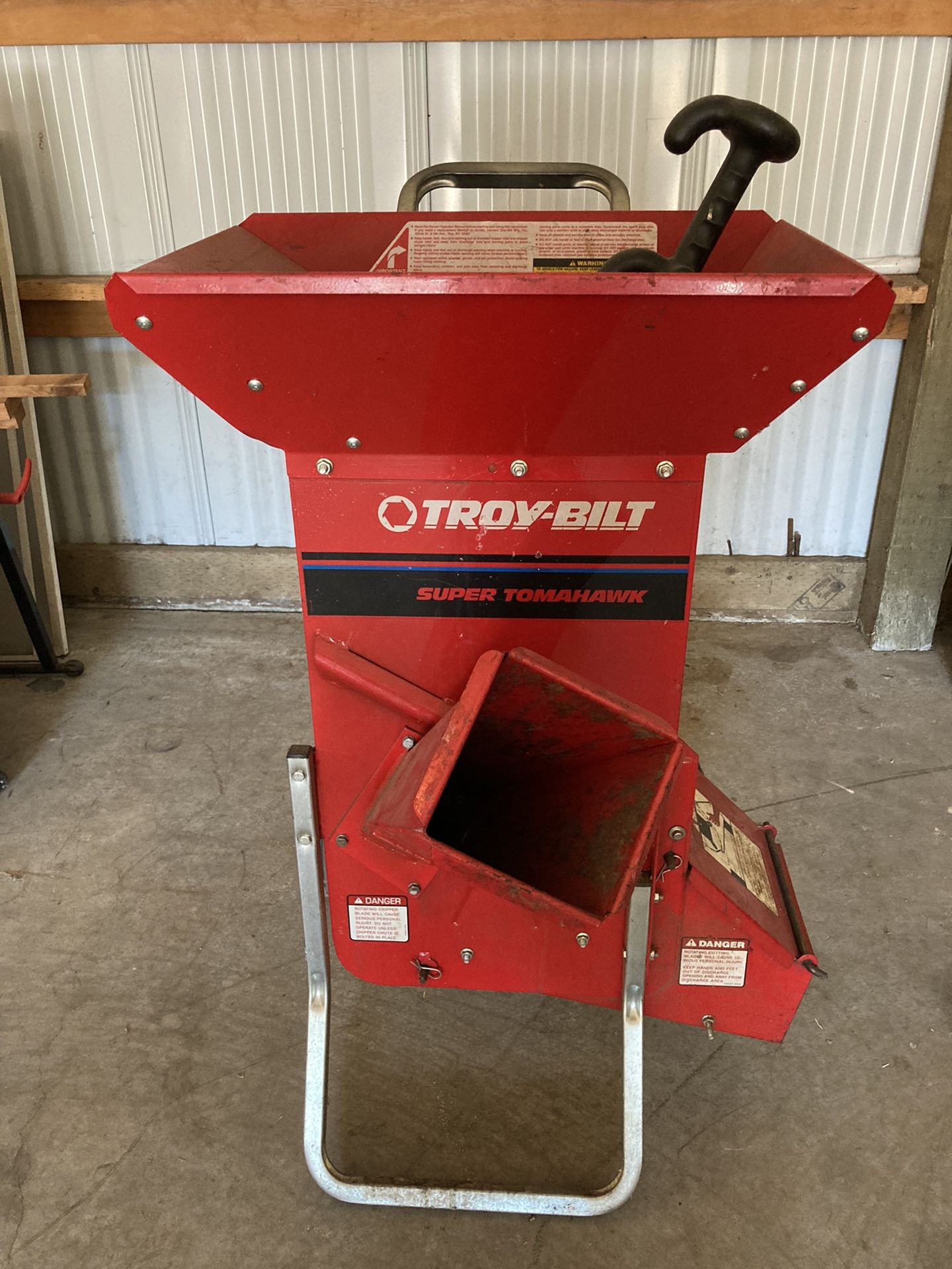 Troy Bilt 8HP (commercial Engine) Wood chipper Model 47251