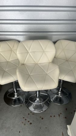 White bar stool