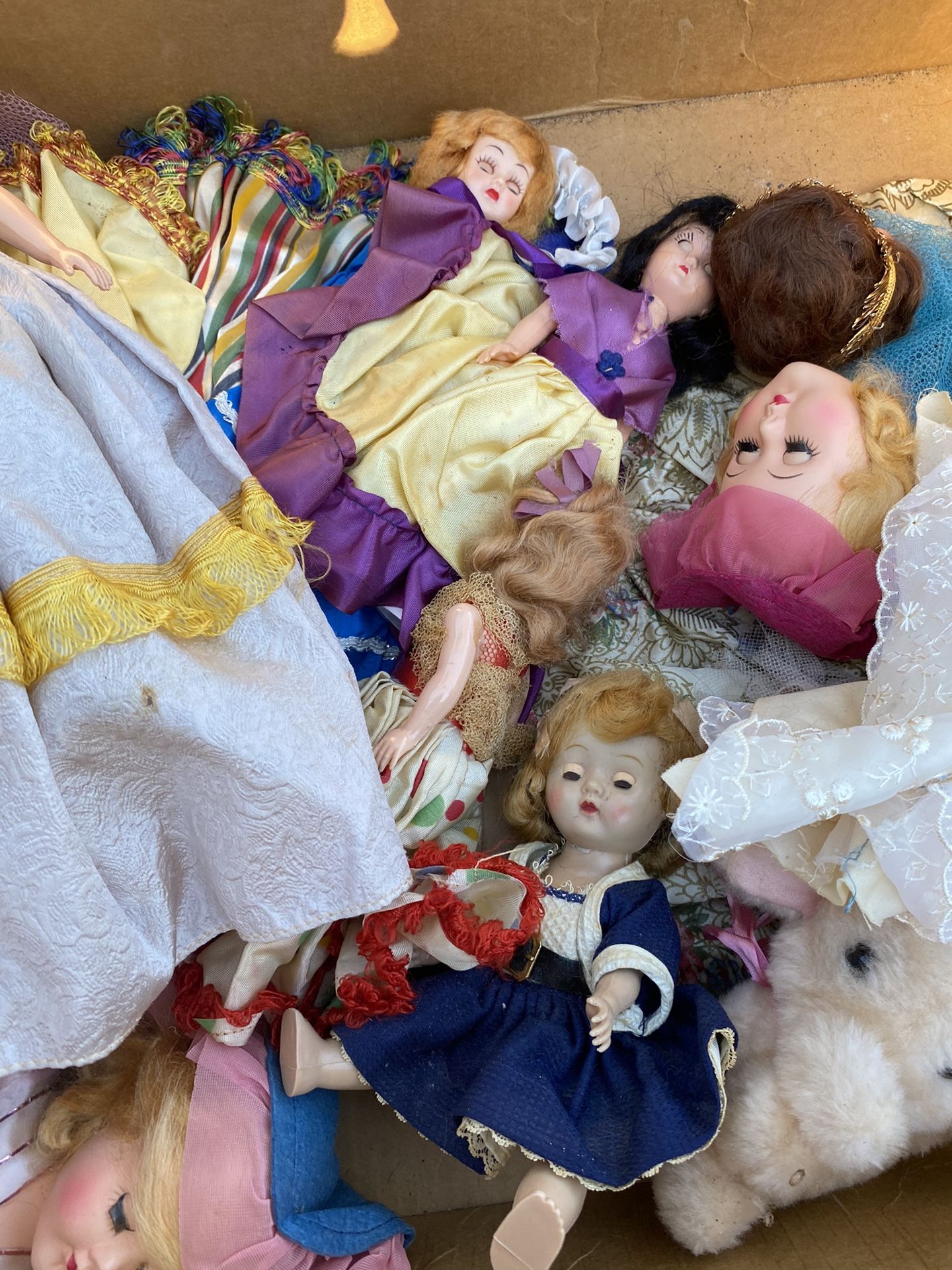 Antique Dolls 