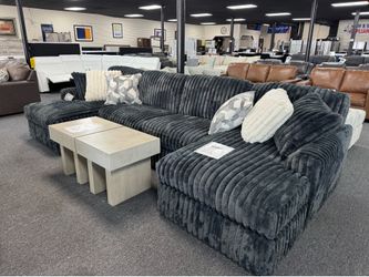 Midnight Double Chaise Sectional.🚚WE DELIVER🚚