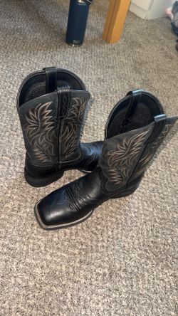Ariat men’s boots. Size 11 - $155 OBO