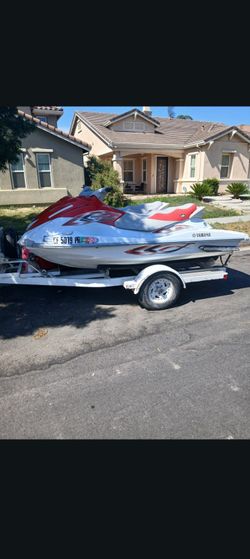 2008 and 2005 Yamaha wave runner