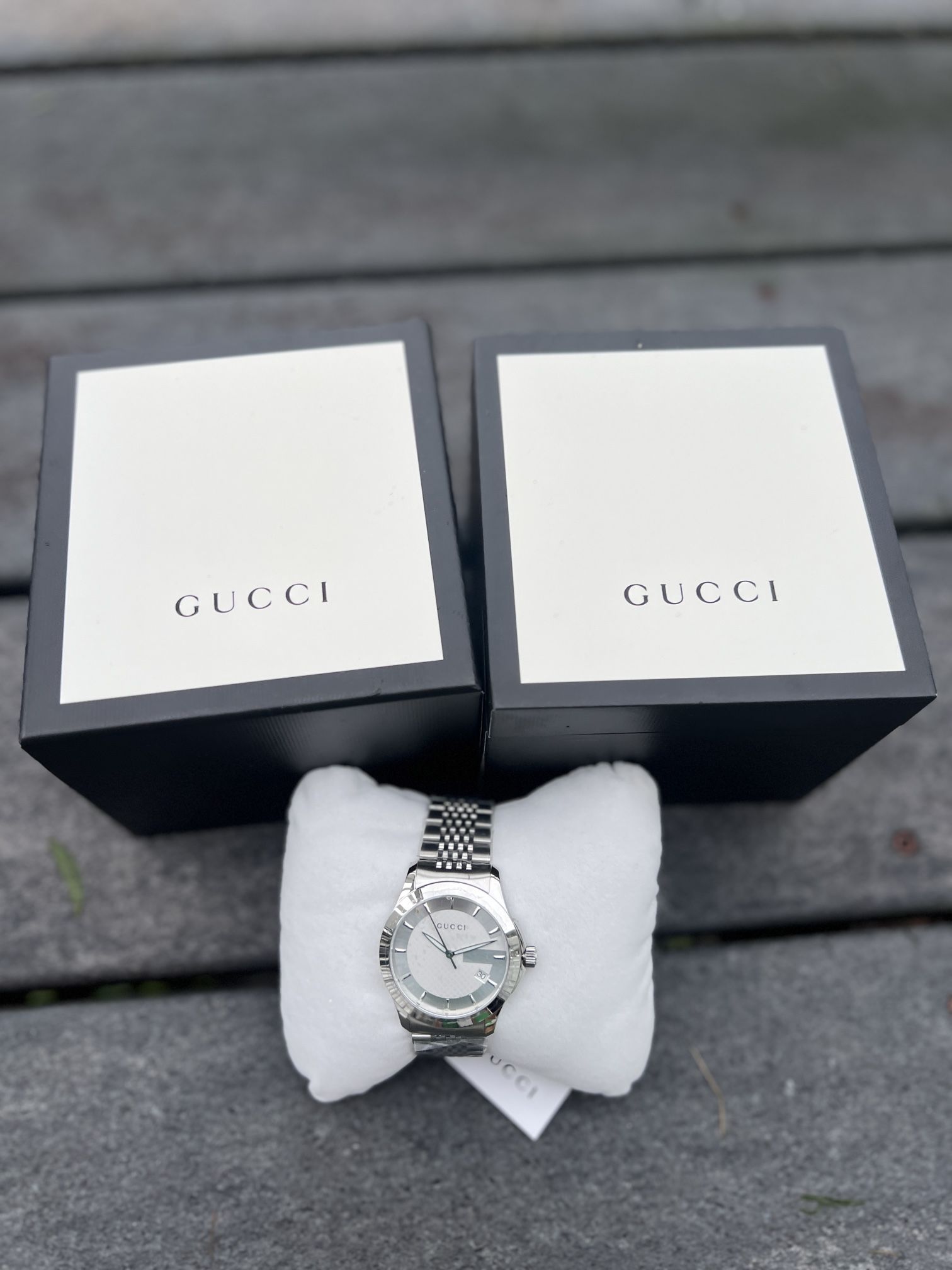 Gucci Men's Watch 38mm Round Quartz White Dial Date Swiss Made
