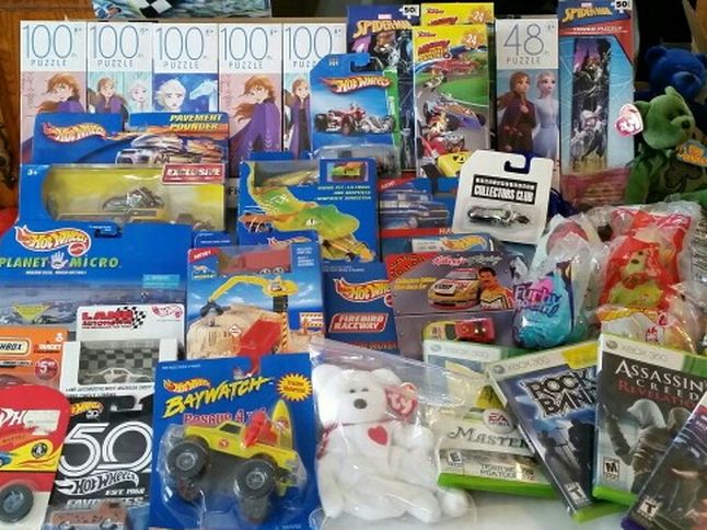 New & A few used Lot, Large Selection Of Toys boys girls adults collectors & ?